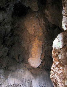 广东仁化县丹霞山风景区两块神奇的石头,长得像男性生殖器和女性(仁化县丹霞山风景名胜区)