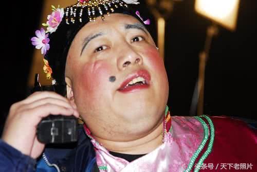 世界上最丑陋的男人 世界上最丑陋的男人歌词