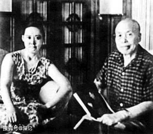 胡友松人生经历之谜 她的名字是她妈妈胡蝶给她取的