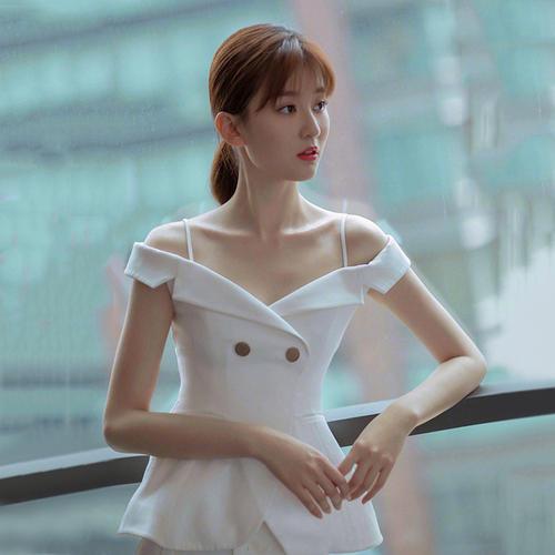 世界上罕见的美骨 本来美人骨指的是女人的锁骨