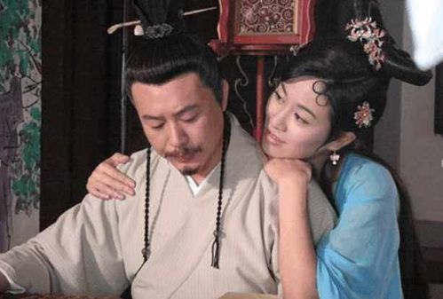 杨国忠的妻子梦中怀孕了 据《开元天宝遗事》记载(杨国忠妻子是如何怀孕的)